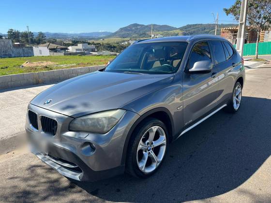 BMW X1 2.0 16V TURBO GASOLINA SDRIVE20I 4P AUTOMÁTICO BMW X1 2.0 16V TURBO GASOLINA SDRIVE20I 4P AUTOMÁTICO